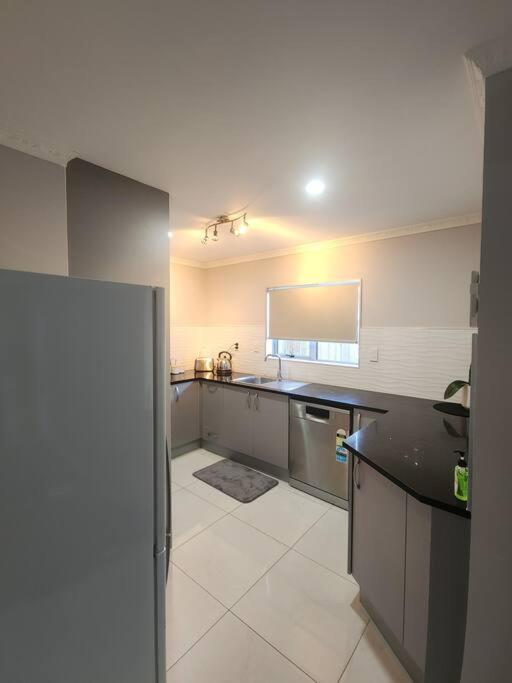 Airport & City At Your Doorstep! The Central Charm Auckland Esterno foto