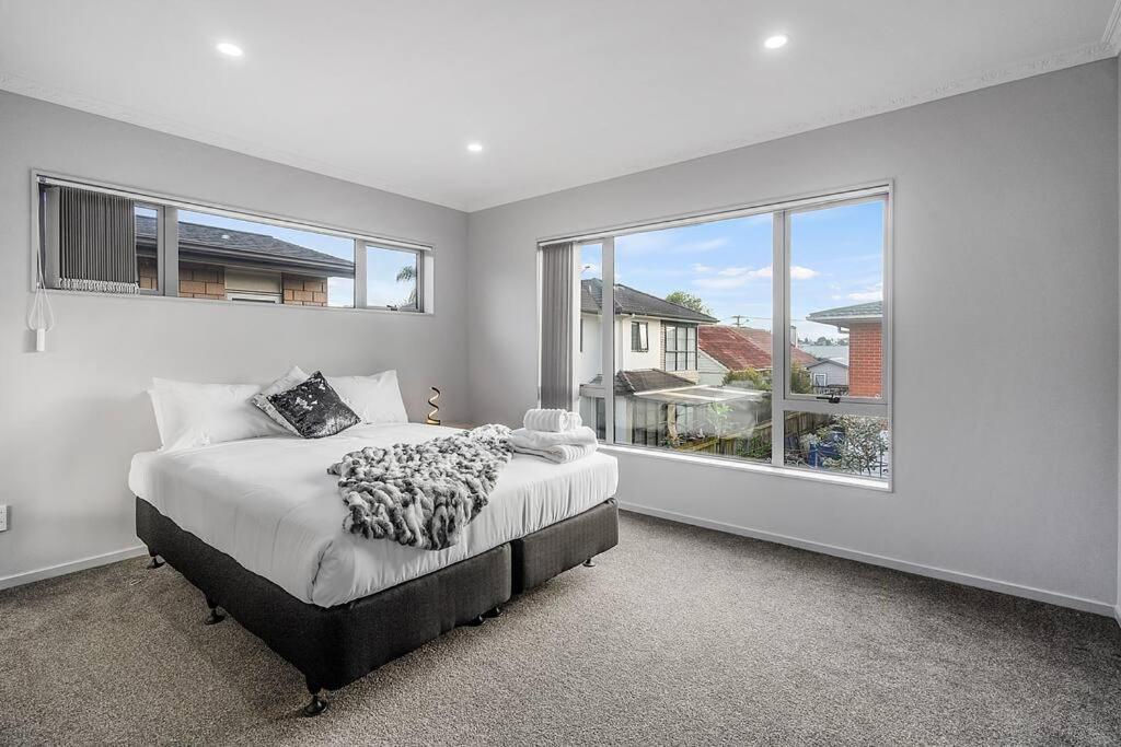 Airport & City At Your Doorstep! The Central Charm Auckland Esterno foto