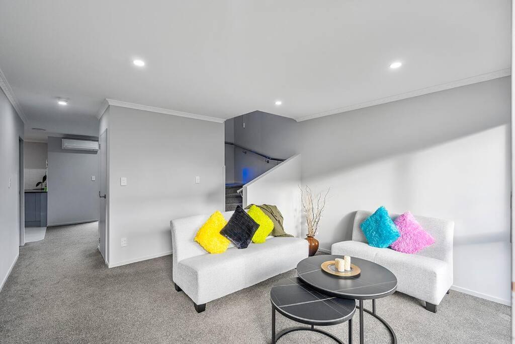 Airport & City At Your Doorstep! The Central Charm Auckland Esterno foto