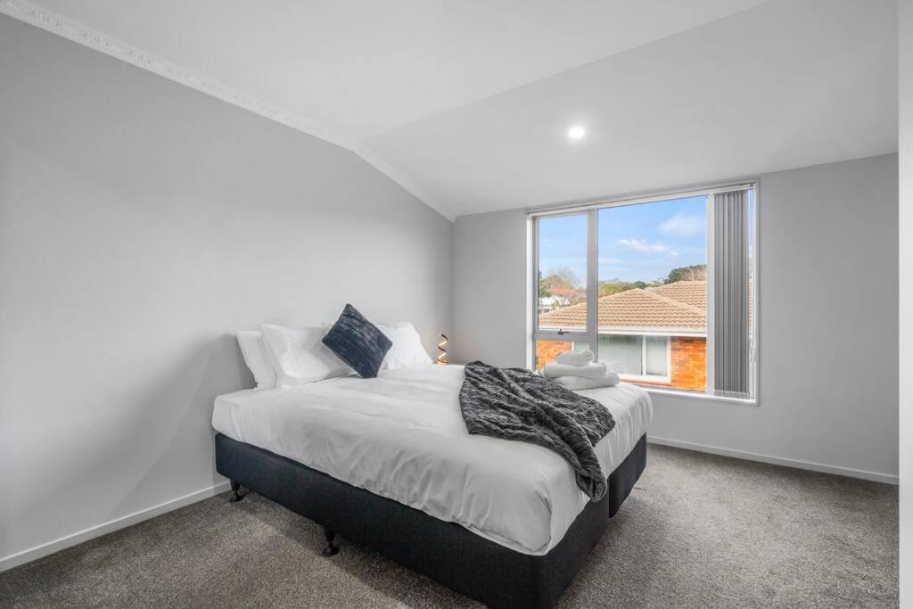 Airport & City At Your Doorstep! The Central Charm Auckland Esterno foto